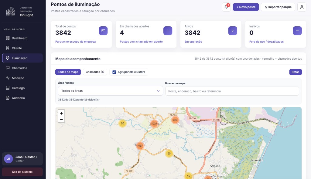 Dashboard_Ilmunacao — parque de postes e mapa com clusters